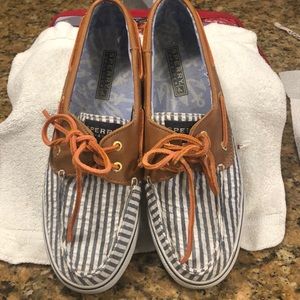 Sperry boat shoes